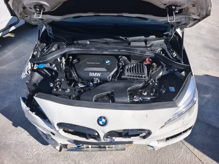 BMW 216d Active Tourer 2017 (11)