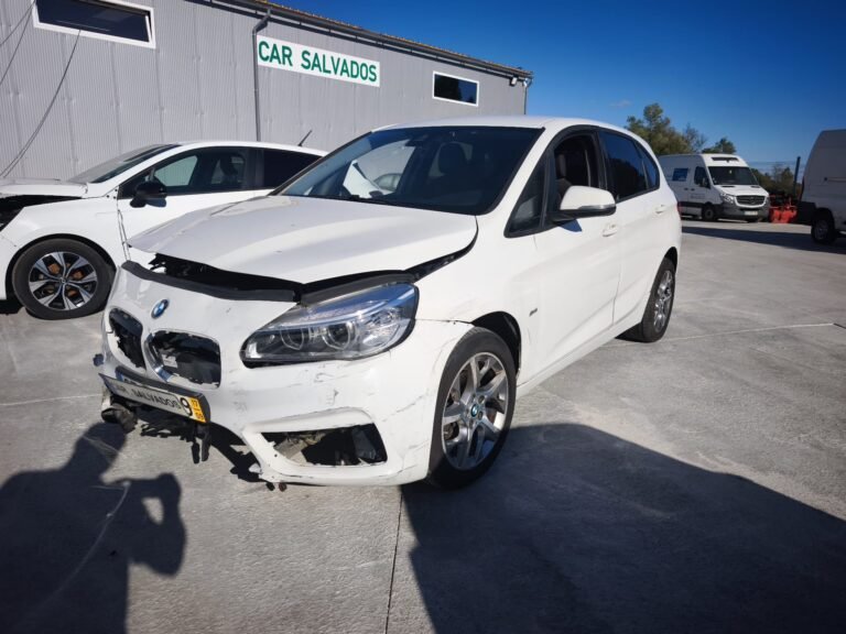 BMW 216d Active Tourer 2017 (8)
