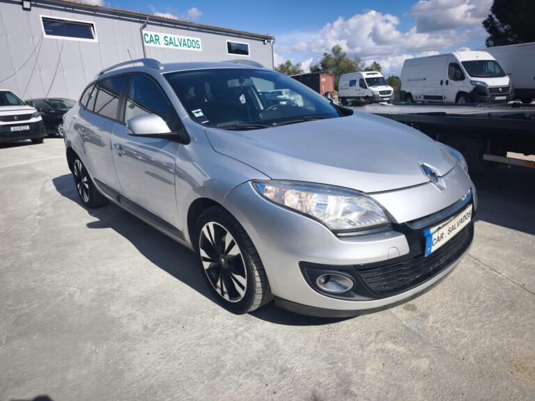 Renault Megane Sport Tourer 1.5 dCi 110 cv 2013 (7)